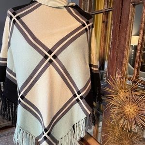 NORDSTROM Cashmere Wool blue gray plaid turtleneck poncho w/tassels. Lightweight